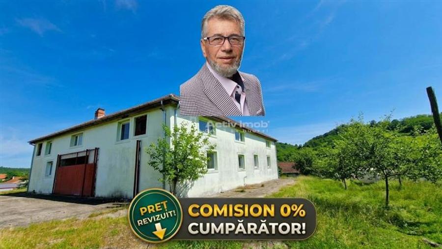Casă individuală cu 8 camere cu Teren 500 Mp în Vest