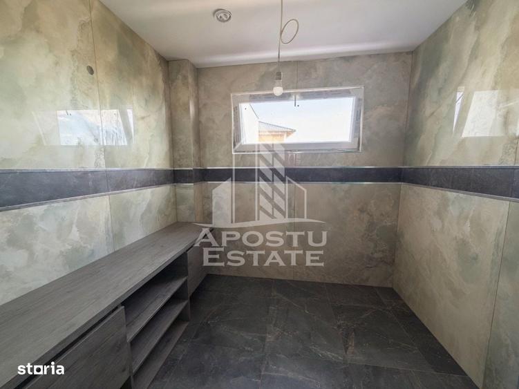 Casă cu 4 camere decomandat în Giarmata