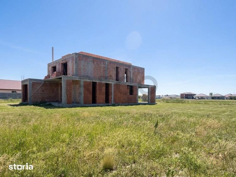 Teren de 501 mp, în Salca