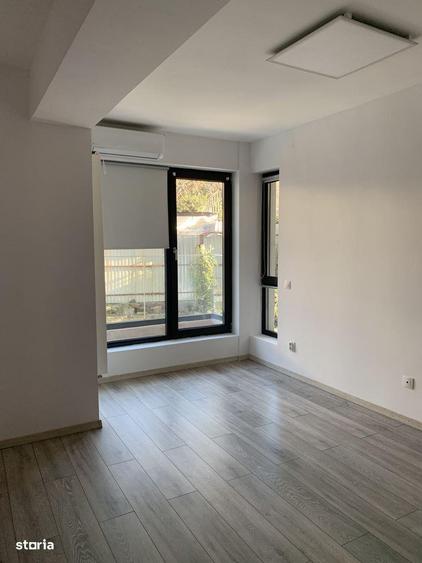 Apartament cu 3 camere, mobilat în Calea Călărașilor