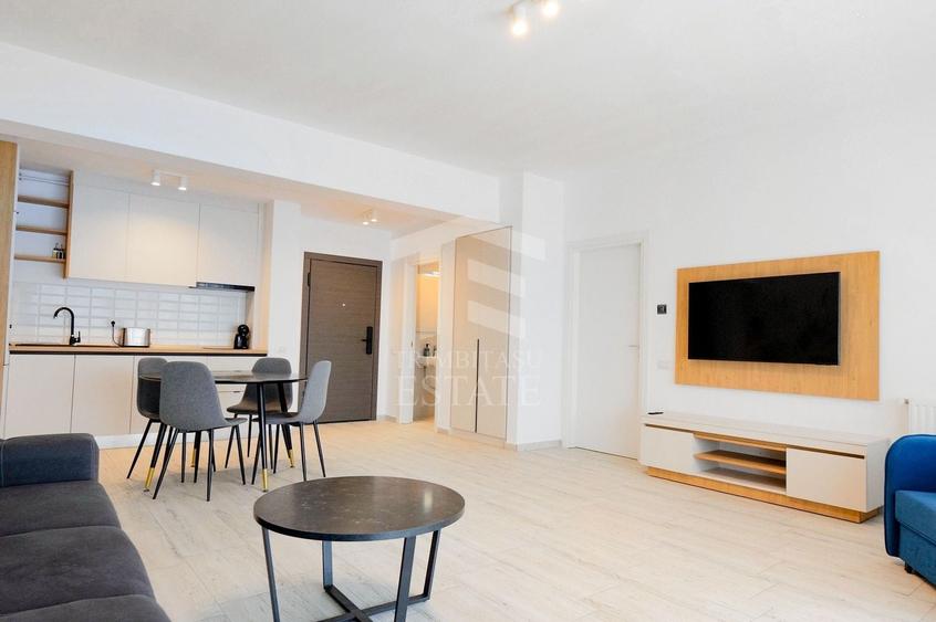 Apartament cu 2 camere semidecomandat, mobilat în Exterior Est