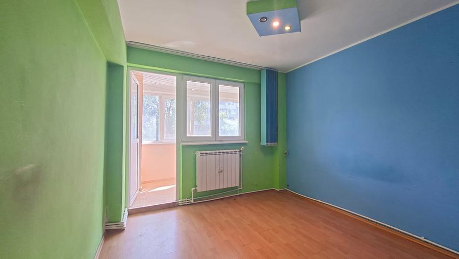 Apartament cu 2 camere decomandat în Micro 18