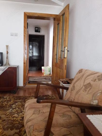 Apartament cu 4 camere decomandat în Vama
