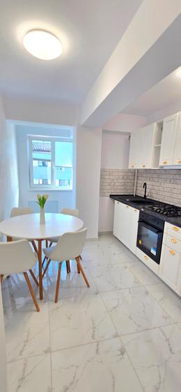 Apartament cu 2 camere decomandat în Valea Adâncă