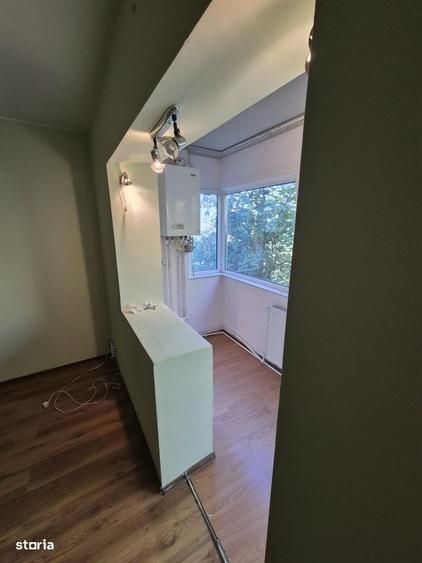 Apartament cu 2 camere decomandat în Nicolina