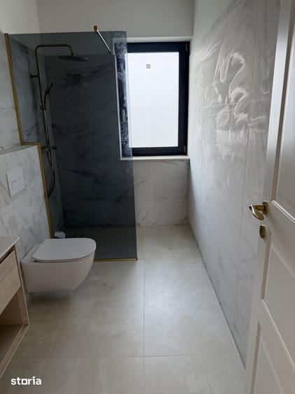 Casă cu 5 camere cu Teren 500 Mp în Bod