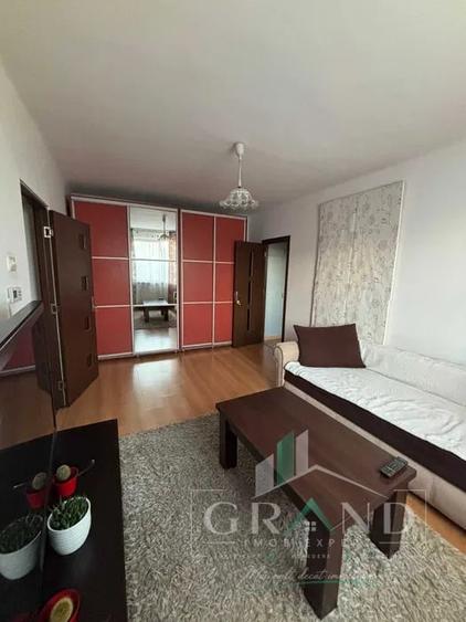 Apartament cu 2 camere decomandat, mobilat în Central — fotografia 1