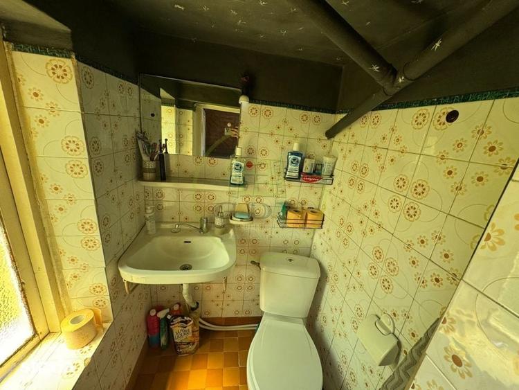 Casă cu 5 camere decomandat cu Teren 430 Mp în Siloz