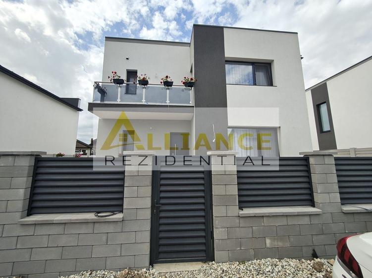 Casă individuală cu 4 camere decomandat cu Canalizare în Berceni