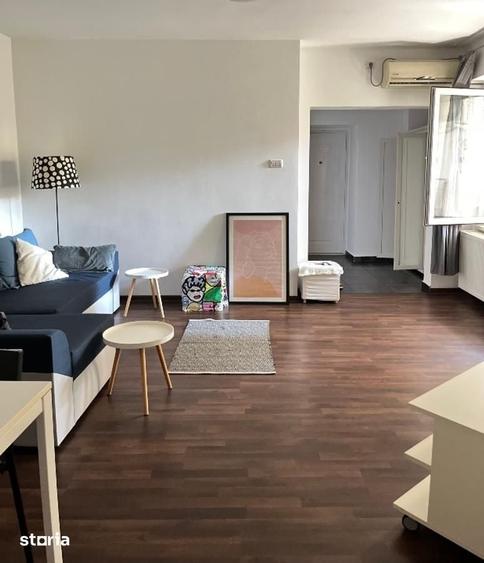 Apartament cu 2 camere semidecomandat în Victoriei
