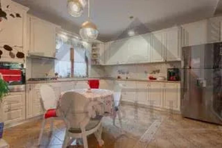Casă cu 3 camere cu Teren 426 Mp în Filiași