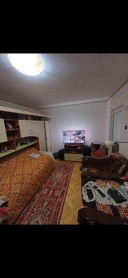 Garsonieră decomandată în Băceni