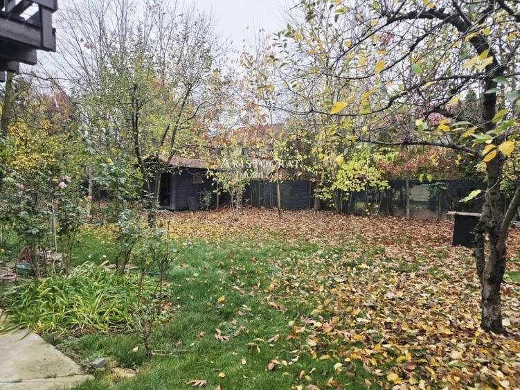 Casă cu 5 camere cu Canalizare în Corbeanca