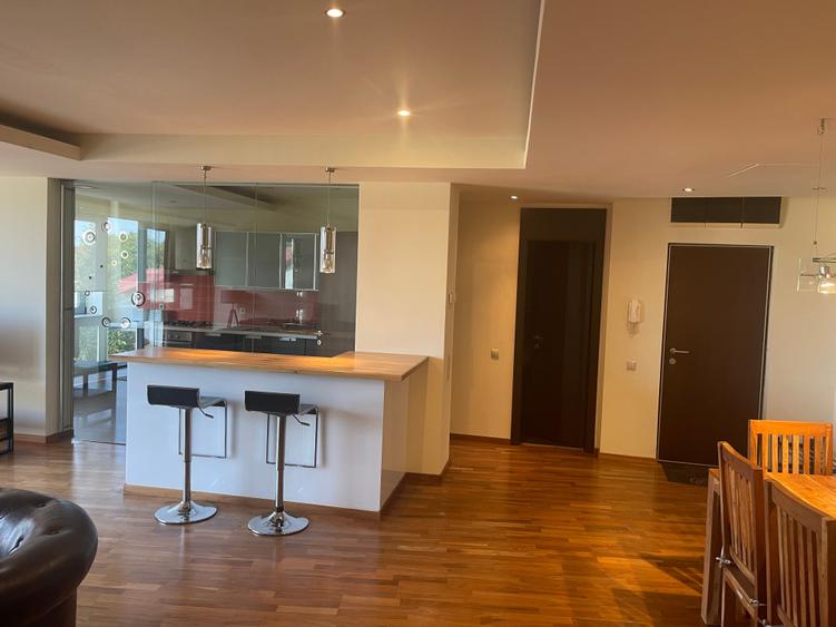 Apartament cu 3 camere decomandat în Iancu Nicolae