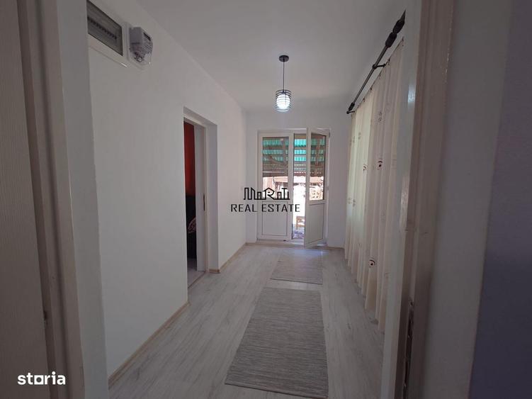 Casă cu 4 camere decomandat în Blăjeni