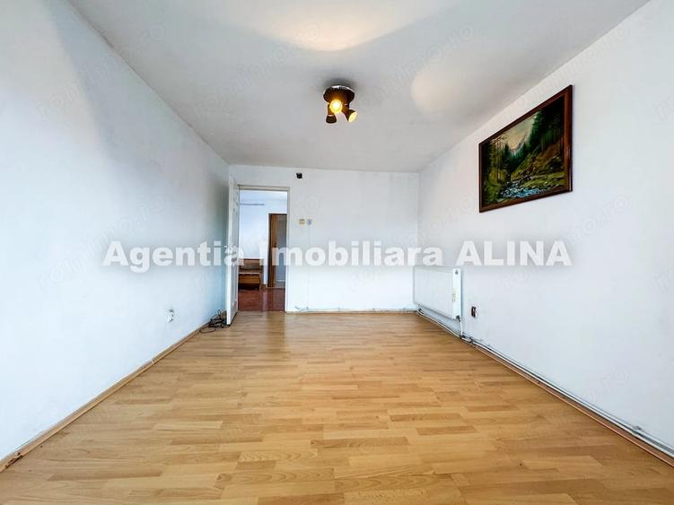 Apartament cu 2 camere decomandat în Micro 15