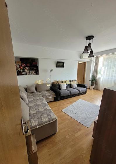 Apartament cu 2 camere semidecomandat, mobilat în Magheru
