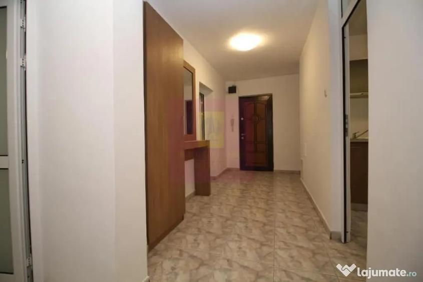 Apartament cu 3 camere de vanzare Decebal adiacent - 13