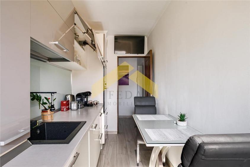 Apartament cu 2 camere decomandat în Aurel Vlaicu