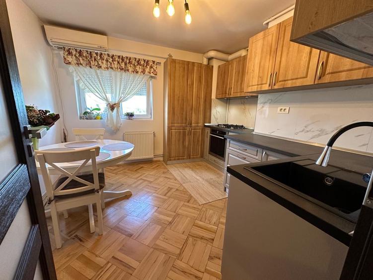 Apartament cu 2 camere decomandat în Simion Bărnuțiu