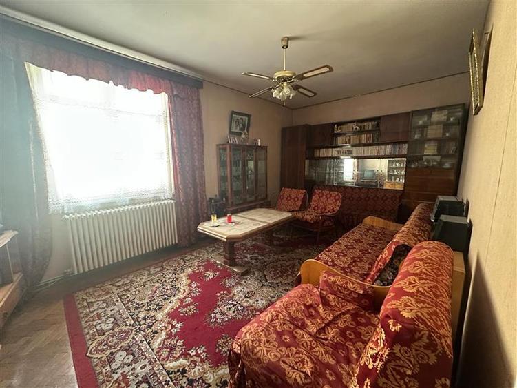 Apartament cu 3 camere decomandat în Luncă