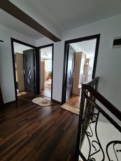 Casă individuală cu 5 camere cu Teren 500 Mp în Exterior Est