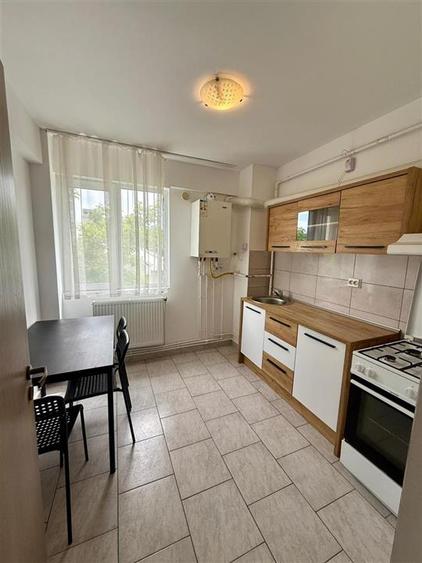 Apartament cu 2 camere decomandat în Rediu