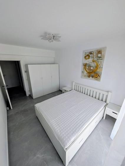 Apartament cu 3 camere decomandat în Nufărul