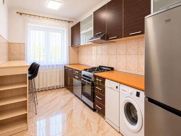 Casă individuală cu 3 camere cu Canalizare în Girocului