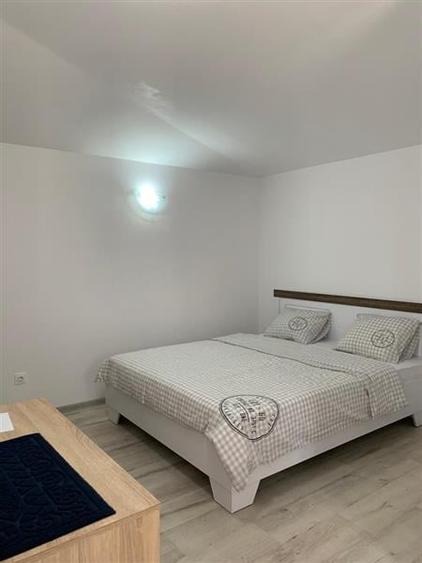 Casă cu 15 camere cu Teren 700 Mp în Poștei - Bucov