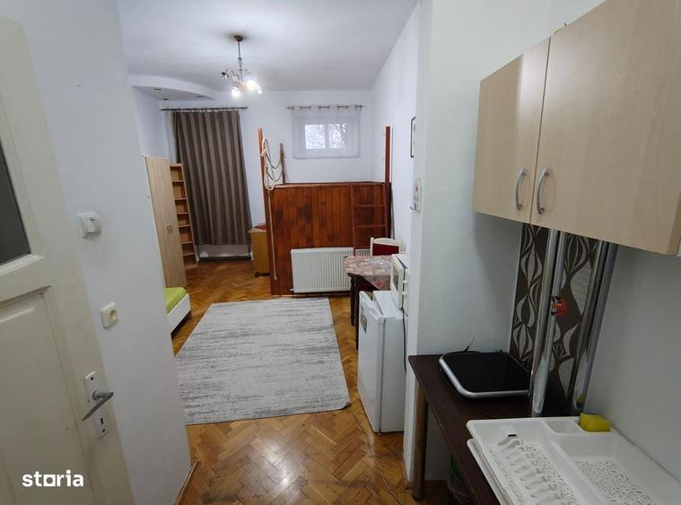 Garsonieră în Central