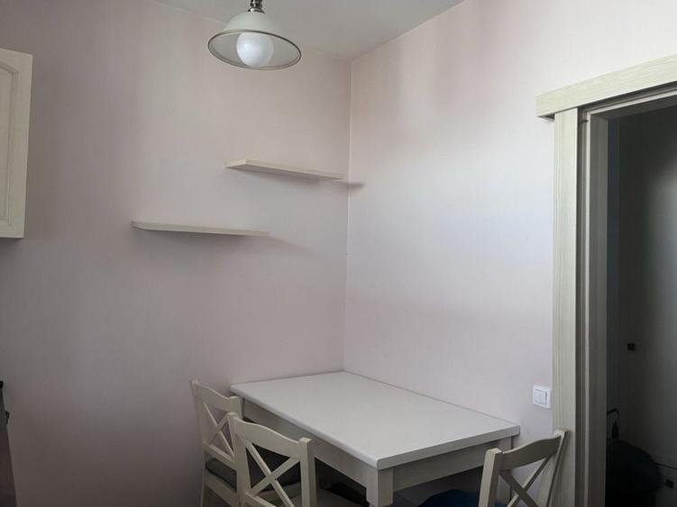 Apartament cu 2 camere decomandat în Exterior Vest