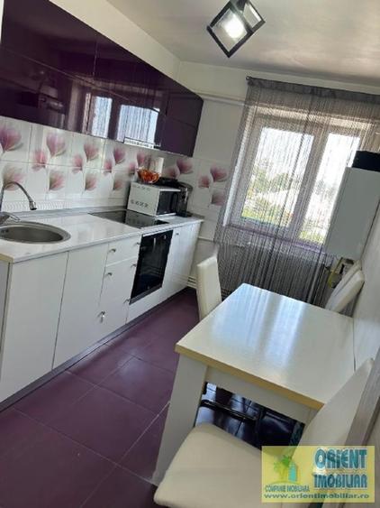 Km 4-5, de vanzare apartament 3 camere, decomandat, gaze - 6