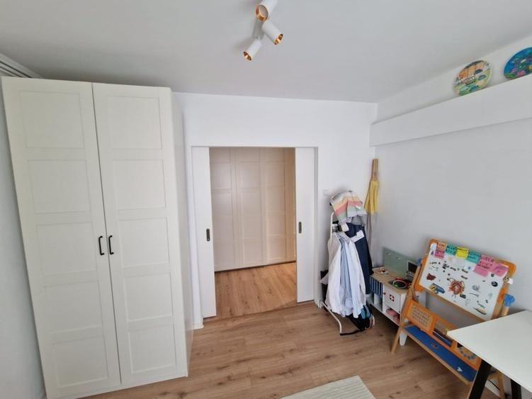 Vanzare Apartament 4 Camere Adiacent Nerva Traian - Centrala Proprie - 8