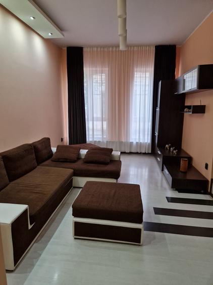 Apartament cu 2 camere decomandat în Ultracentral
