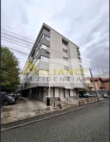 Apartament cu 2 camere semidecomandat, mobilat în Sud