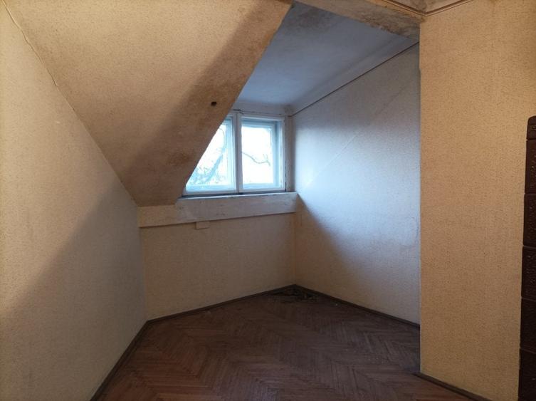 Apartament 3 camere liber la vanzare zona Central - 6