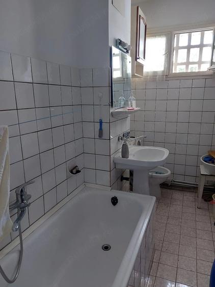 Apartament cu 2 camere semidecomandat în 9 Mai