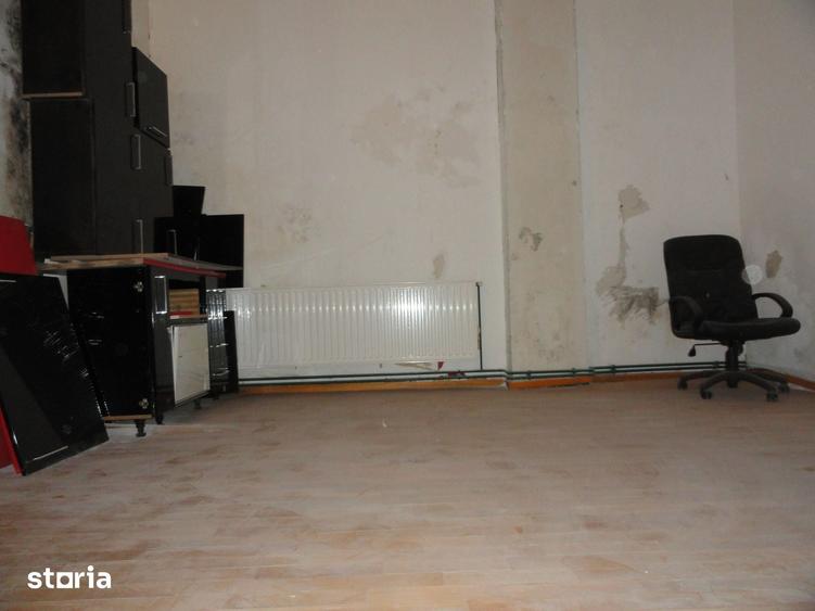Spațiu comercial, de 70 mp, în Central