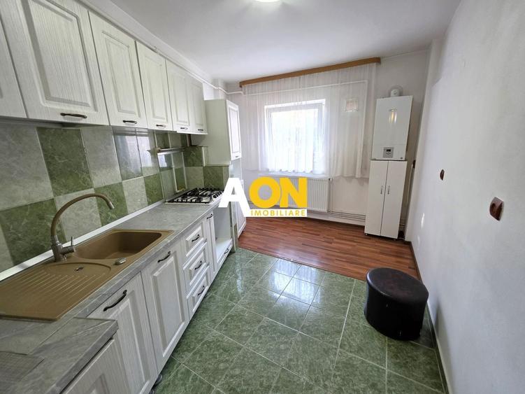 Apartament cu 2 camere decomandat, mobilat în Cetate — fotografia 1