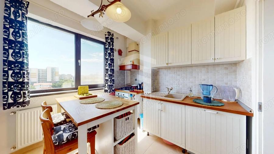 Apartament cu 2 camere decomandat în Politehnica