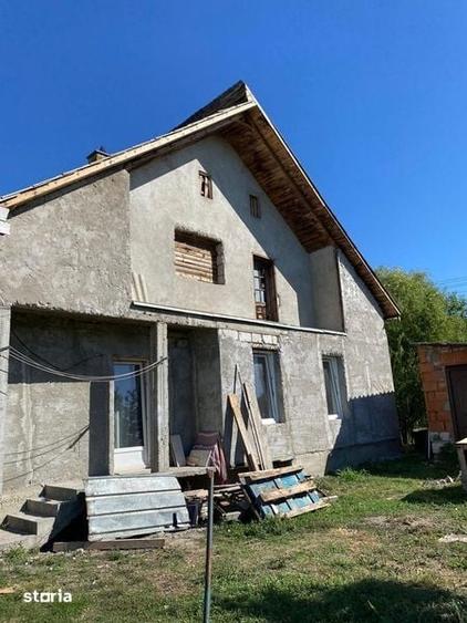 Casă cu 4 camere cu Teren 150 Mp în Săcălaz