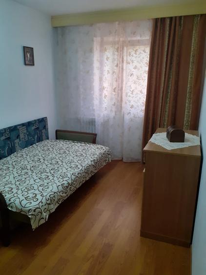 Apartament cu 3 camere de inchiriat: zona Brotacei, Tomis Nord - 4