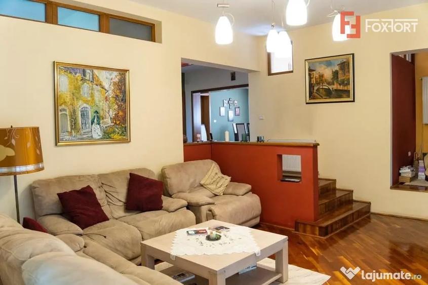 Casă cu 6 camere cu Teren 910 Mp în Crișan