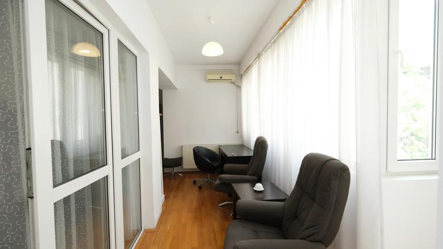 Apartament cu 3 camere în Cișmigiu