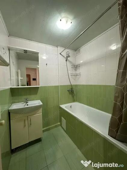 Apartament cu 2 camere decomandat în Complex Studențesc