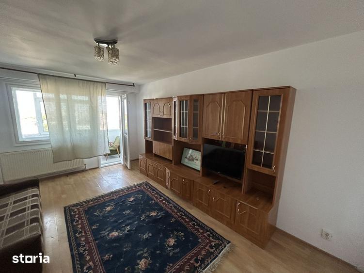 Apartament cu 3 camere în Casa de Cultură