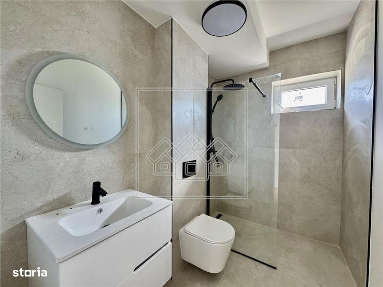 Apartament cu 3 camere în Cristian