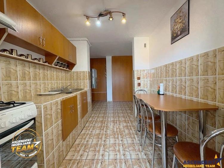 Apartament cu 2 camere decomandat în Lenin