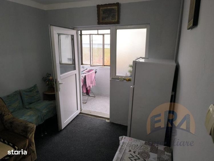 Apartament cu 2 camere decomandat în Cihei